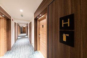 Aparthotel SPA Woodside by Anaya