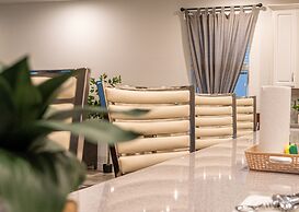 Elegant 9-bedroom Villa Close To Disney! 9 Villa by RedAwning