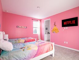 Elegant 9-bedroom Villa Close To Disney! 9 Villa by RedAwning