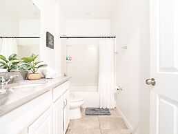 Elegant 9-bedroom Villa Close To Disney! 9 Villa by RedAwning