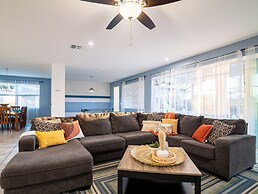 Elegant 9-bedroom Villa Close To Disney! 9 Villa by RedAwning