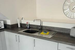 Cozy Lanarkshire Apartment With a View