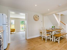 Toppesfield Hall Luxury Cottage With Hot Tub