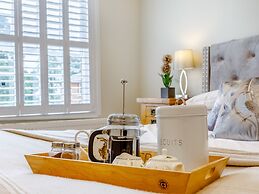 Toppesfield Hall Luxury Cottage With Hot Tub