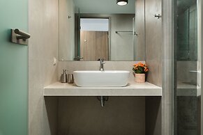 Dimitra Central Apts