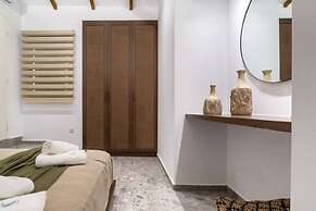 Wave an Idyllic Seafront Suite