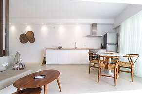 Wave an Idyllic Seafront Suite