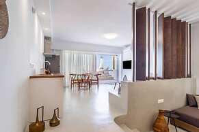 Wave an Idyllic Seafront Suite