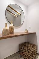 Wave an Idyllic Seafront Suite