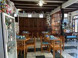 Maidith Galapagos Inn