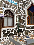 Maidith Galapagos Inn