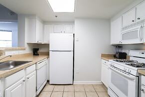 Cozy 2 Bedroom Condo Ballston