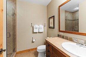 Settler's Creek #6563 by Summit County Mountain Retreats