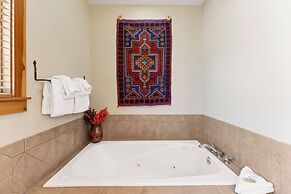 Settler's Creek #6563 by Summit County Mountain Retreats