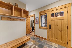 Settler's Creek #6563 by Summit County Mountain Retreats