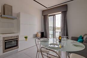 Seaview Apartment Top Location in Sliema