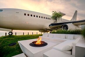 Private Jet Villa