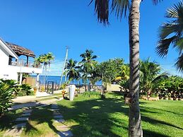 Sea Splash & La Petite Maison