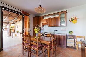 2439 Villa Maresole by Barbarhouse