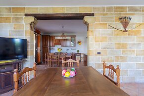 2439 Villa Maresole by Barbarhouse