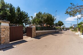 2439 Villa Maresole by Barbarhouse