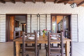 2439 Villa Maresole by Barbarhouse