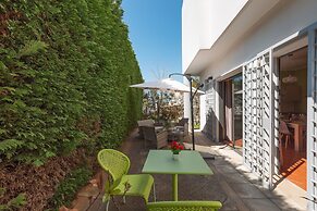 2286 Casa Robi by Barbarhouse