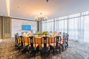 White Swan VYV Hotel