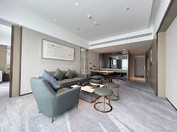 White Swan VYV Hotel