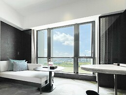 White Swan VYV Hotel