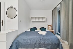 Studio Wrocław Gwiaździsta by Renters
