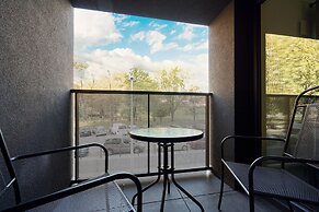 Studio Wrocław Gwiaździsta by Renters