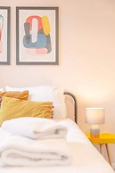 Central 3 Bedroom House With Garden