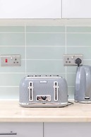 Central 3 Bedroom House With Garden