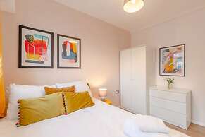 Central 3 Bedroom House With Garden