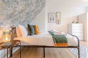 Central 3 Bedroom House With Garden