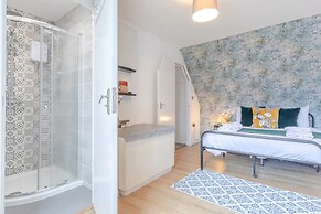 Central 3 Bedroom House With Garden