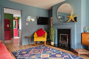 Central Belfast Apartments: Unique Retreat in the East