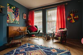 Central Belfast Apartments: Unique Retreat in the East