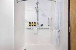 Best Western Plus Executive Residency Carlsbad Hotel