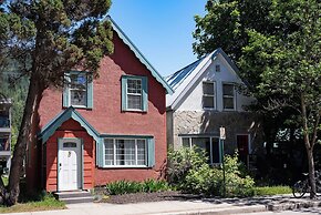 The Downtown Hive by Revelstoke Vacations