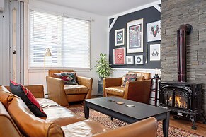 The Downtown Hive by Revelstoke Vacations