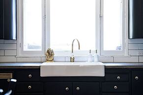 The Downtown Hive by Revelstoke Vacations