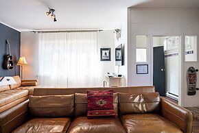The Downtown Hive by Revelstoke Vacations