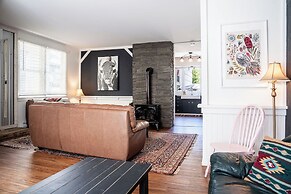 The Downtown Hive by Revelstoke Vacations