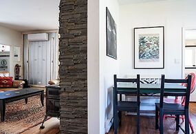 The Downtown Hive by Revelstoke Vacations