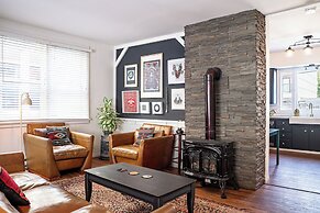 The Downtown Hive by Revelstoke Vacations