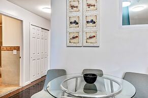 Amazing 2BD Steps From the Convention Center