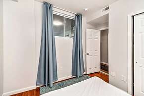 Amazing 2BD Steps From the Convention Center