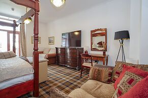 Gordonston Apartments